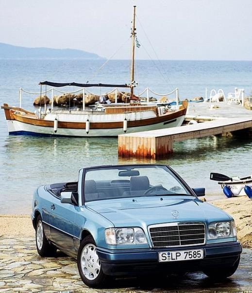 Mercedes-Benz E-Klasse Cabriolet der Baureihe 124. Die Cabriolets wurden von 1991 bis 1997 gebaut.